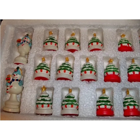 Kurt S Adler Christmas Chess Set. Used and loved - Picture 12 of 16